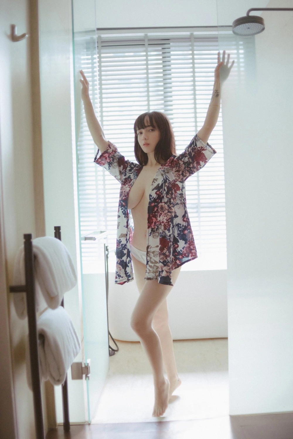 Ảnh gái xinh vn mặc bikini sexy nóng bỏng cuốn hút eo 55 ngực 92 làm
