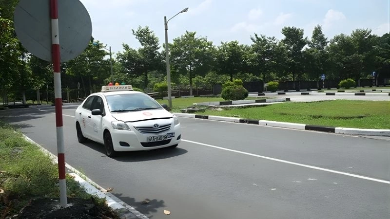 Kinh nghiệm lái xe đường trường thực tế nhất