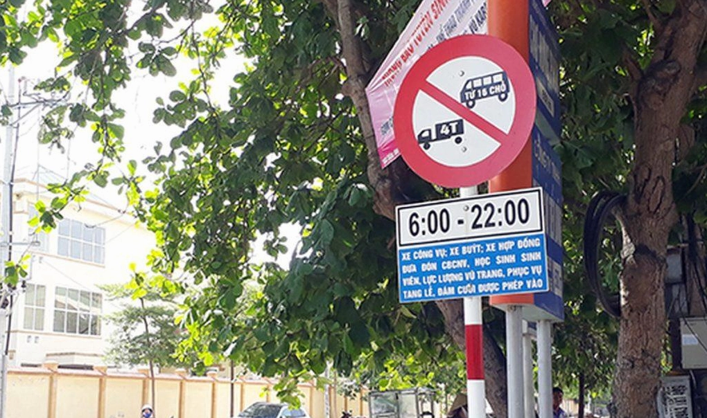 Biển cấm tải trọng và tổng tải trọng: Phân biệt rõ ràng ý nghĩa