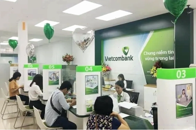 Các dịch vụ tại ngân hàng Vietcombank bao gồm giao dịch ngoại tệ