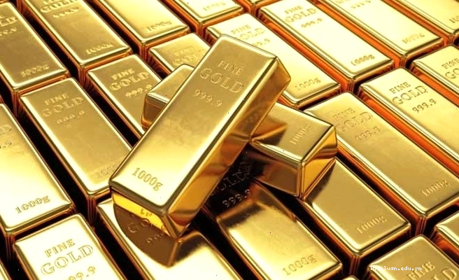 Cận cảnh bề mặt thỏi vàng nguyên chất