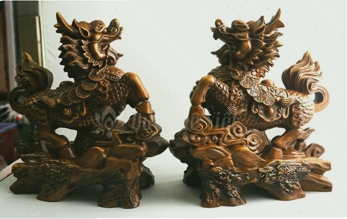 Cặp kỳ lân phong thủy tượng trưng cho sự bảo vệ và hóa giải tà khí