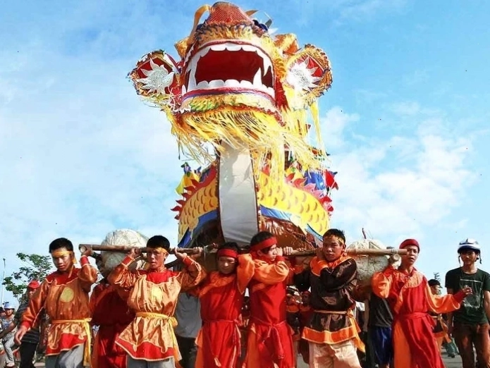 Con đường dẫn ra Biển Bình Minh