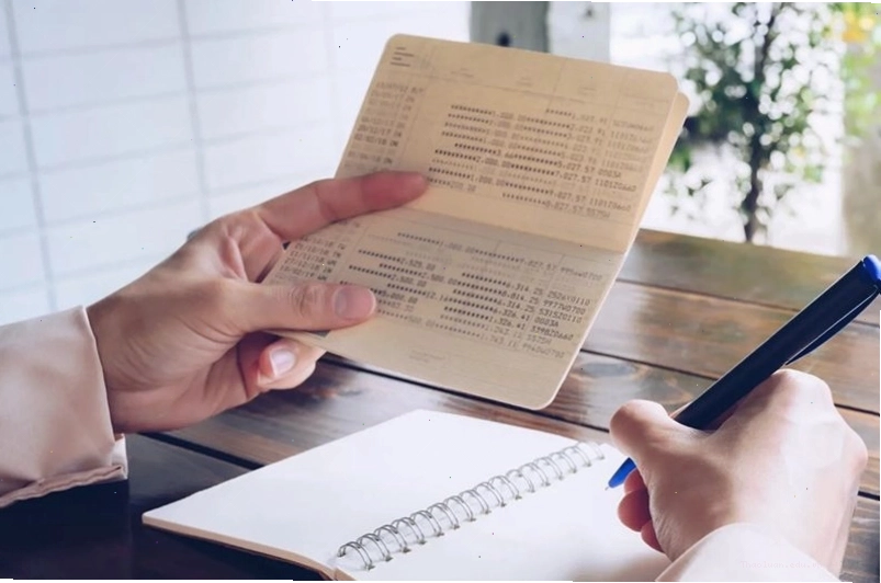 Ghi chép chi tiết các khoản thu chi hàng ngày để quản lý tài chính tốt hơn