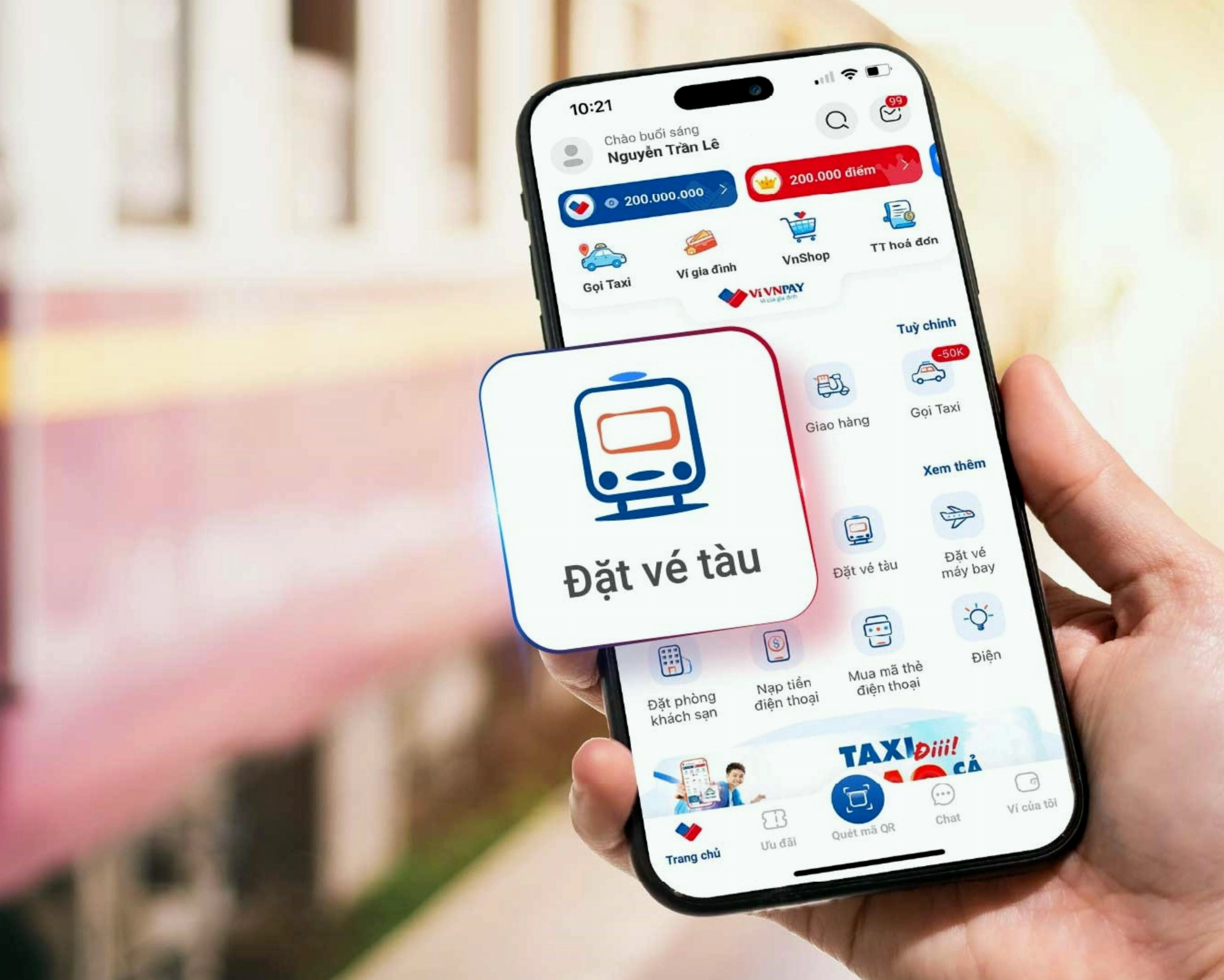 Hành khách chuẩn bị hành lý gọn gàng trước chuyến đi tàu