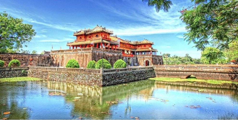 Hình ảnh Đại Nội Huế nhìn từ trên cao, thể hiện giá trị văn hóa và lịch sử