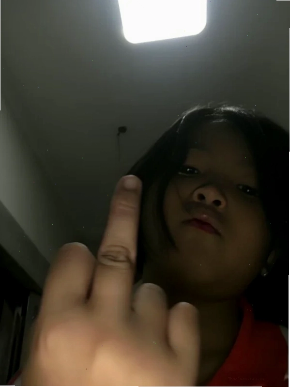Hình ảnh ngón giữa meme độc đáo