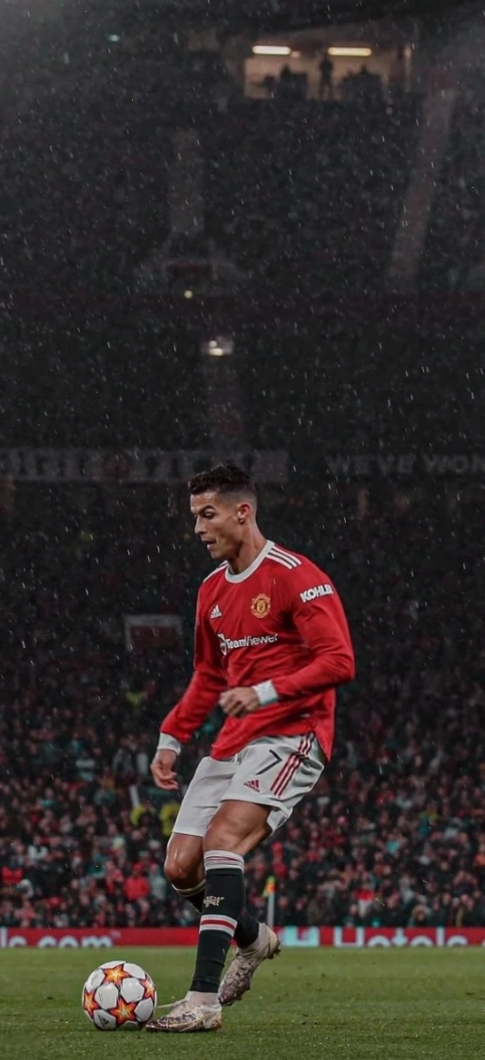 Hình nền điện thoại Ronaldo 2008 với Quả Bóng Vàng