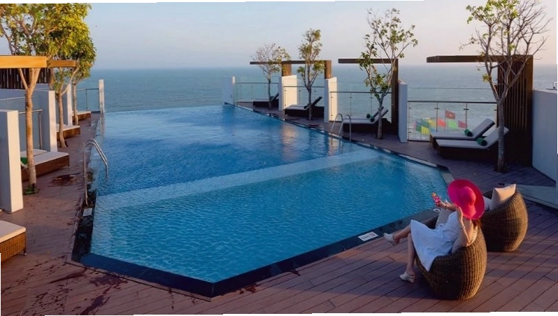 Hồ bơi sang trọng tại Ibis Styles Vũng Tàu