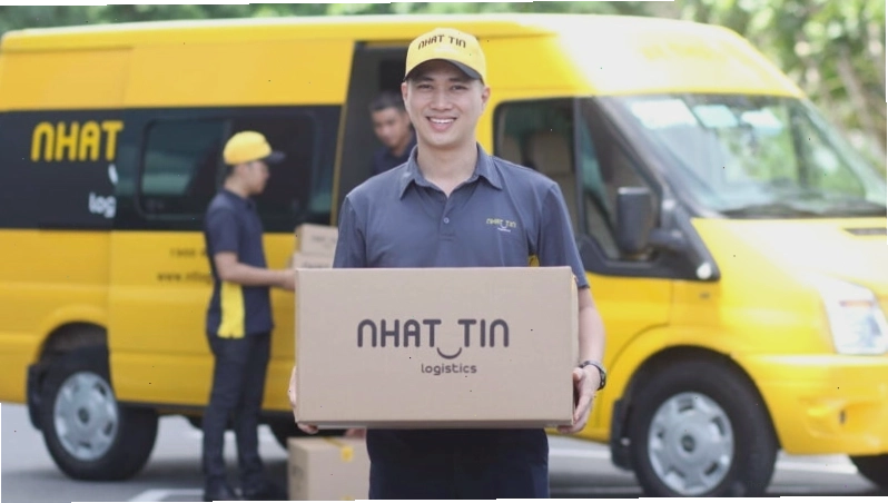 Hướng dẫn liên hệ tổng đài để thay đổi thông tin người nhận