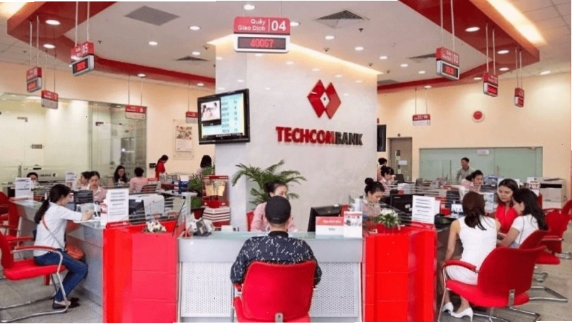 Khách hàng có thể đổi tiền nước ngoài tại ngân hàng