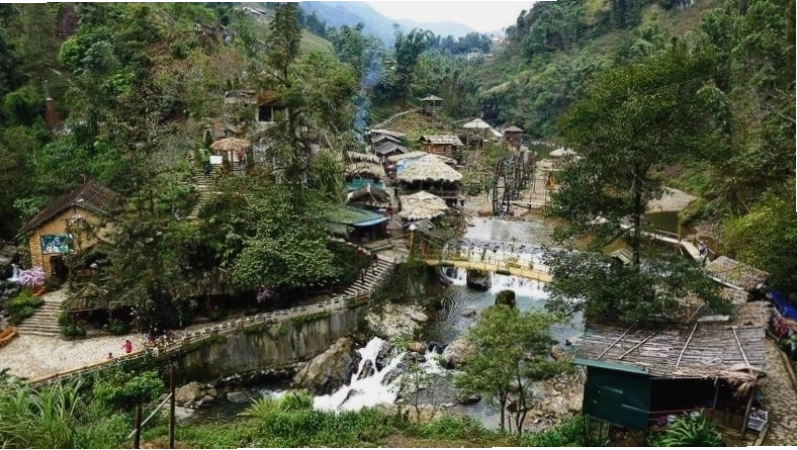Khám phá vẻ đẹp bản Cát Cát