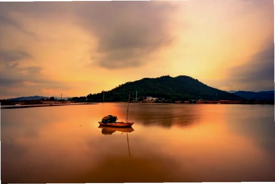 Không gian yên bình tại Bãi Đông