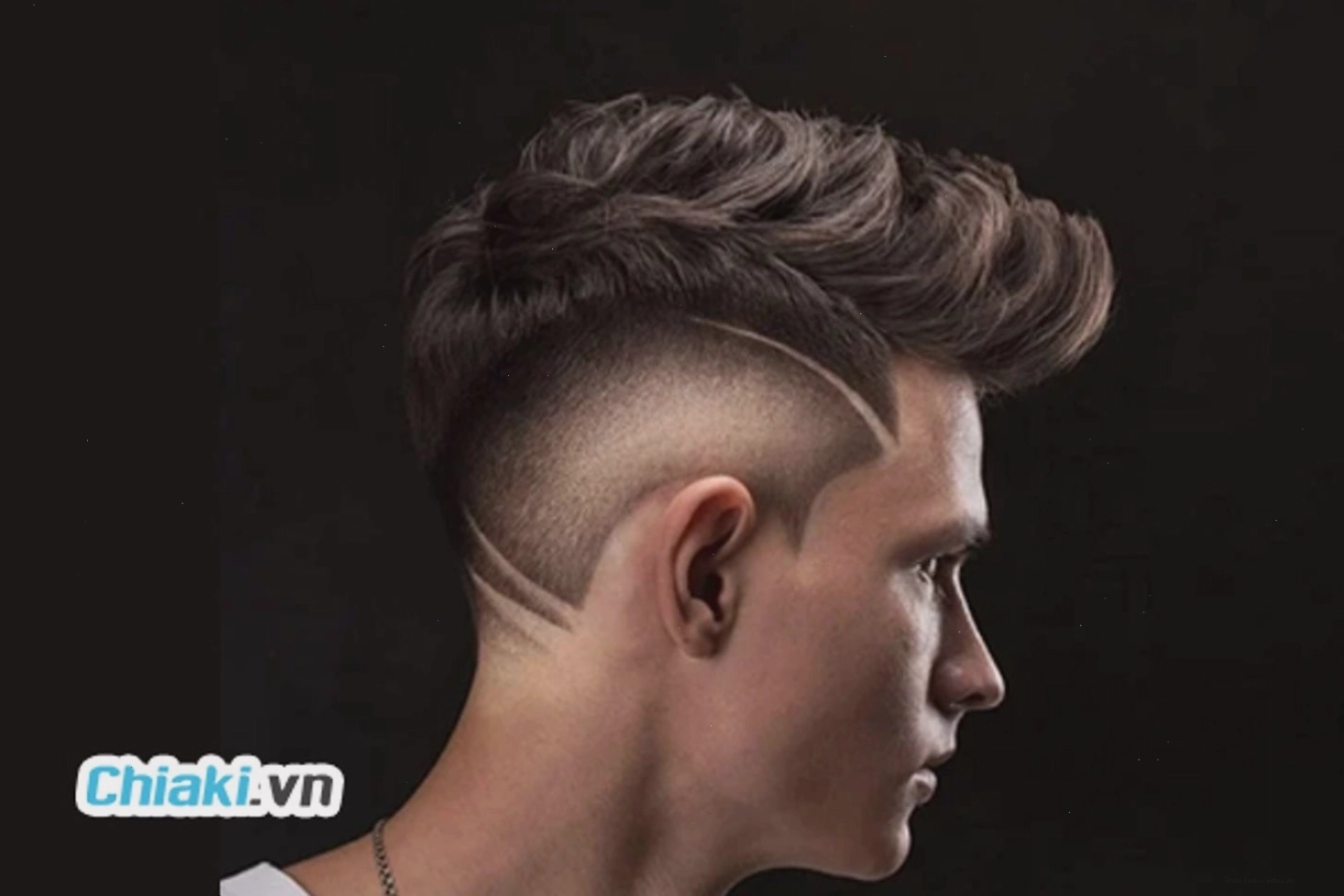 Kiểu tóc Mohican kết hợp kẻ tóc độc đáo