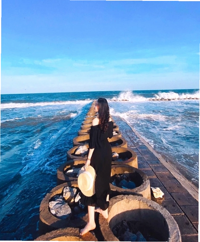 Lên ảnh cực đẹp và chill ở biển Thịnh Long Nam Định