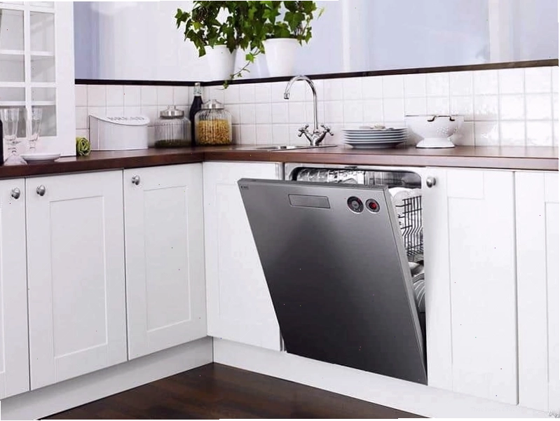 Máy rửa bát âm tủ giúp tiết kiệm không gian và tăng tính thẩm mỹ cho bếp