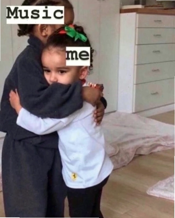 Meme động viên với hình ảnh nhân vật hoạt hình biểu cảm đáng yêu