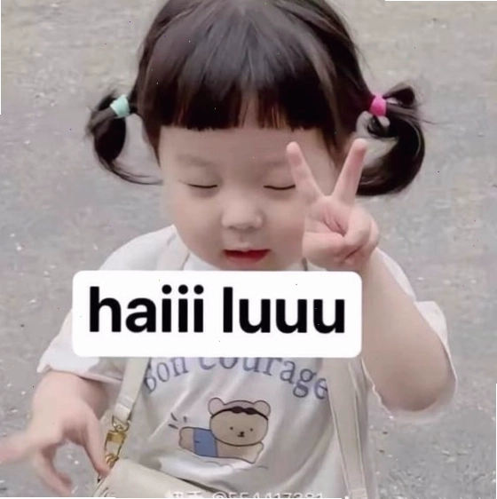 Meme em bé với các dòng chữ phụ họa ngộ nghĩnh