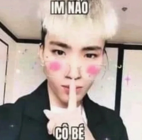 Meme im lặng nào cô bé phiên bản hài hước