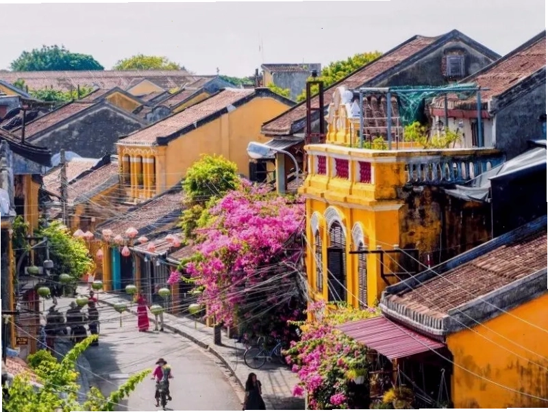 Phố cổ Hội An gần biển An Bàng