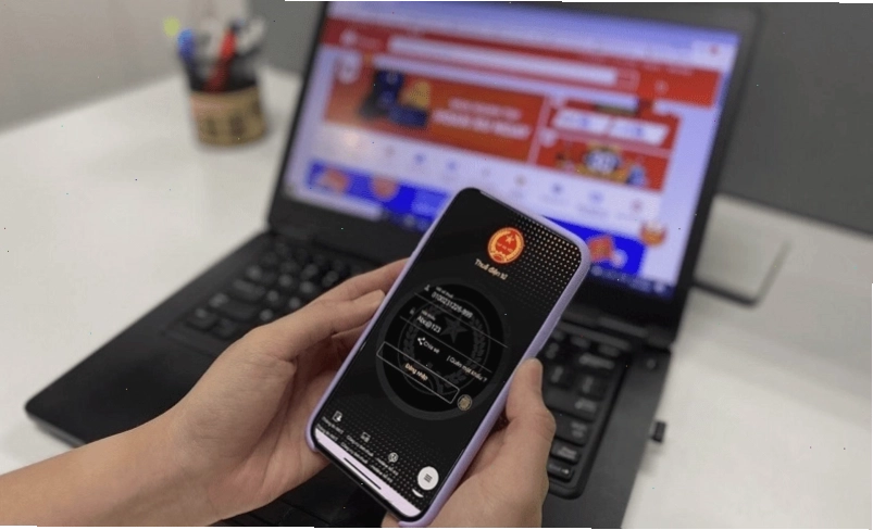 Quyết toán thuế dễ dàng trên eTax Mobile.