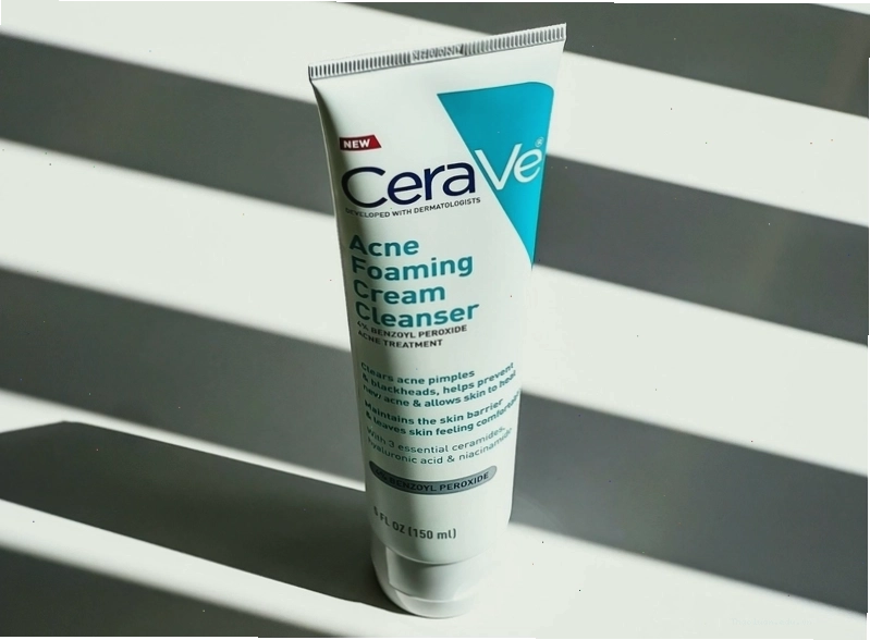 Sữa rửa mặt Cerave Foaming Cleanser làm sạch sâu cho da dầu