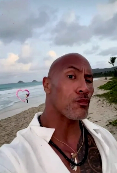 The rock meme eyebrow độc đáo