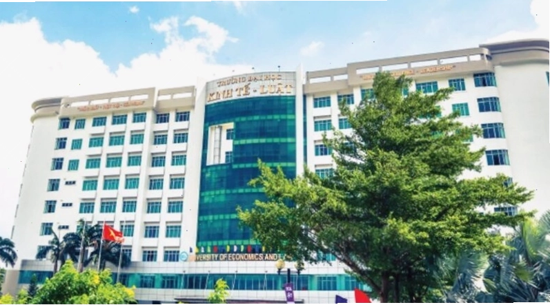 Thư viện trường đại học với nhiều sách tham khảo về luật