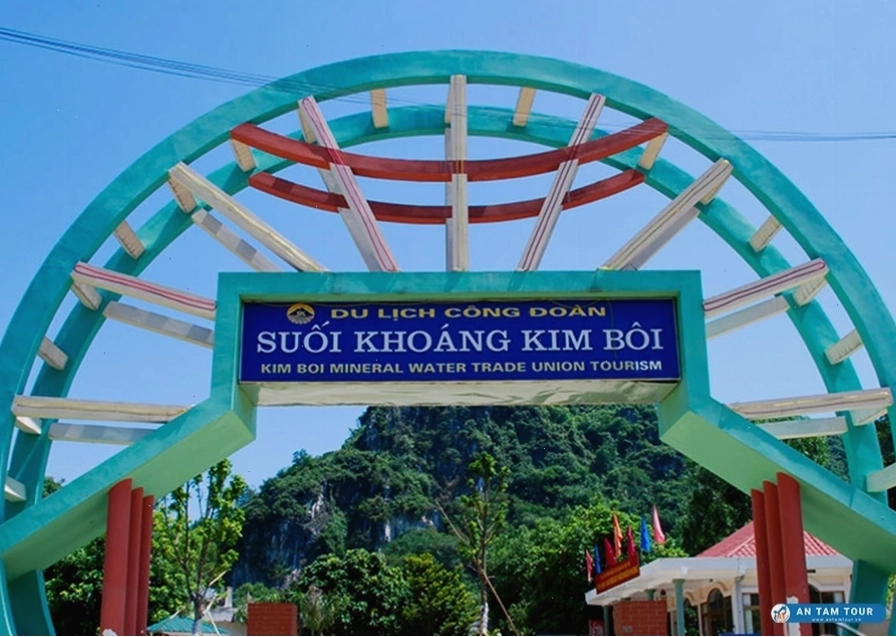 Toàn cảnh khu du lịch suối khoáng Kim Bôi Hòa Bình