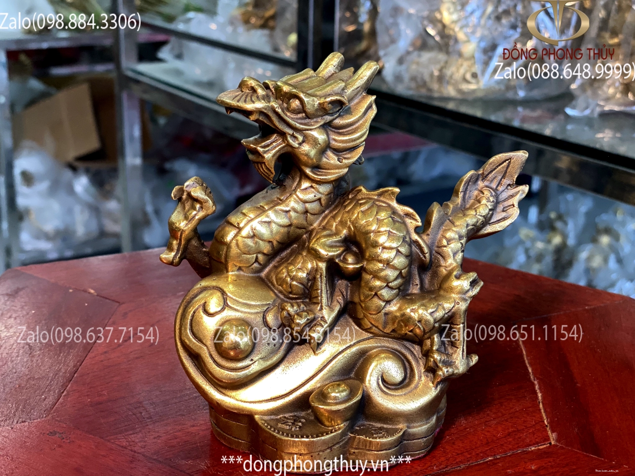 Tượng rồng phong thủy bằng gỗ mang lại sự phát triển và ấm áp