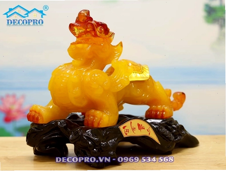 Tỳ hưu phong thủy với đôi sừng uy dũng