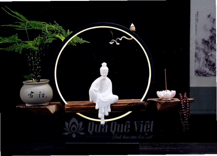Vật phẩm phong thủy đa dạng, thể hiện sự kết nối giữa con người và môi trường