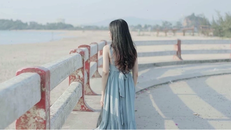 Vẻ đẹp hoang sơ, yên bình của bãi biển Kim Liên