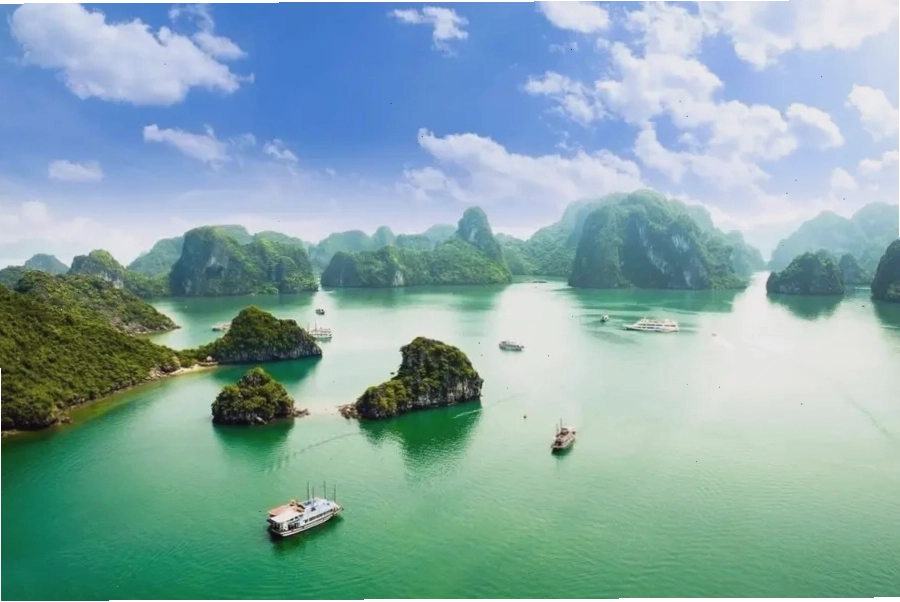 Vẻ đẹp thơ mộng của bãi biển Titop
