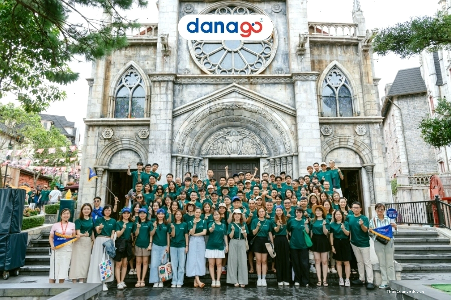 Xe đưa đón chuyên nghiệp của Danago lên Bà Nà Hills