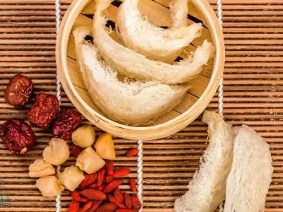 Cách nhận biết yến sào pha tạp chất bằng 5 dấu hiệu đơn giản