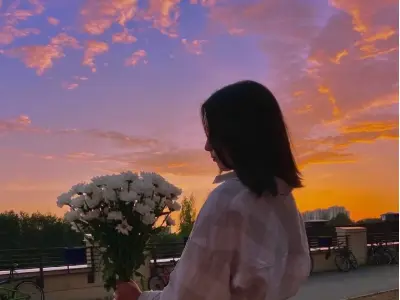 Bộ sưu tập avatar chụp sau lưng đẹp chuẩn chất deep
