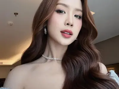 Lê Nguyễn Bảo Ngọc khoe sắc trong loạt ảnh ấn tượng
