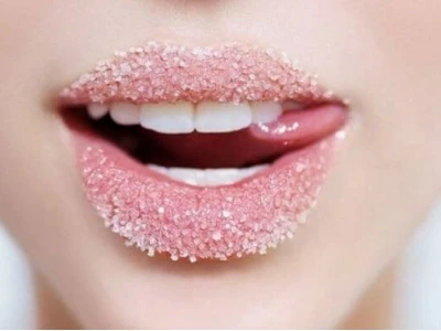 Bí quyết tẩy tế bào chết cho môi tại nhà hiệu quả và an toàn