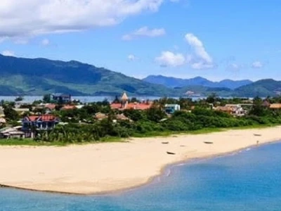 Biển Cảnh Dương Huế: Thiên đường check-in và nghỉ dưỡng lý tưởng