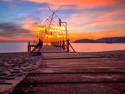 Biển Nha Trang lúc hoàng hôn: Vẻ đẹp lay động lòng người