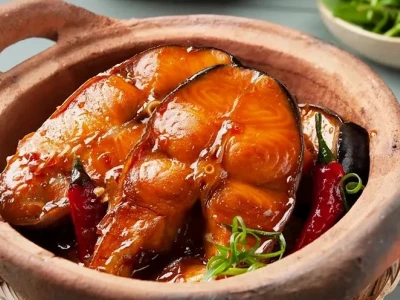 Hướng dẫn làm cá kho tộ đậm đà chuẩn vị miền Nam năm 2026