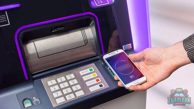 Hướng dẫn chi tiết cách rút tiền ATM không cần thẻ 